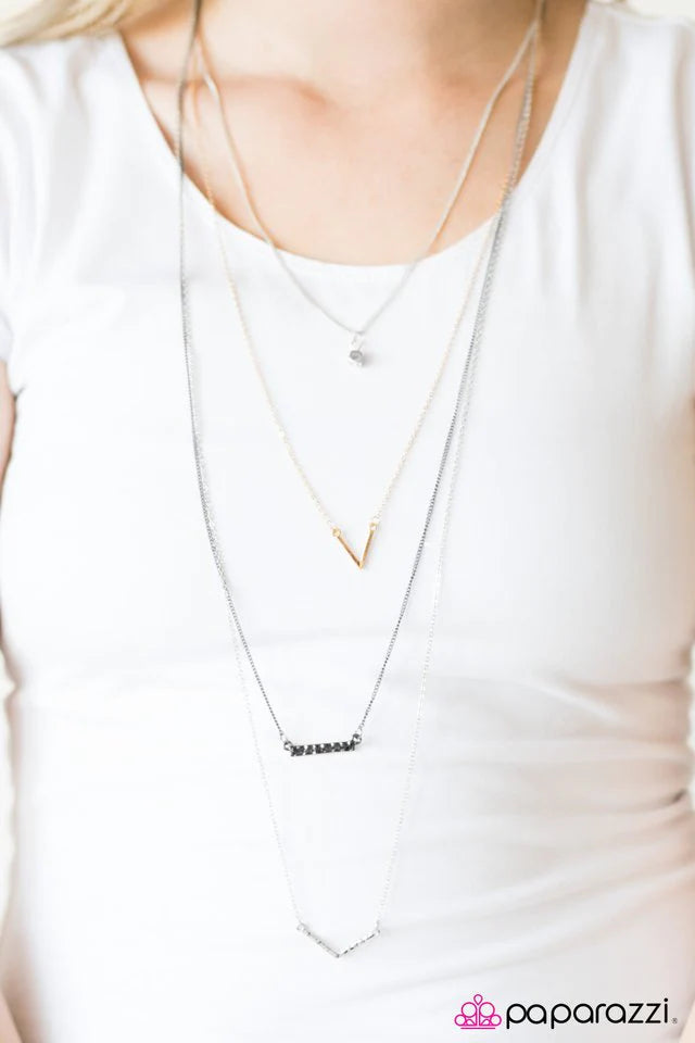 Paparazzi Necklace ~ Freedom To Roam - Multi