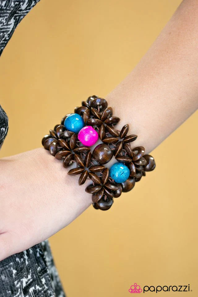 Pulsera Paparazzi ~ Here Today, Gone To-MAUI - Multi