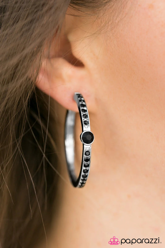 Paparazzi Earring ~ Whats The Occasion? - Black