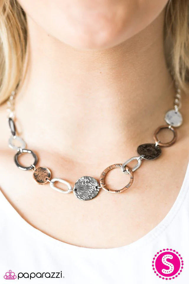 Collar Paparazzi ~ Cave Creek - Multicolor