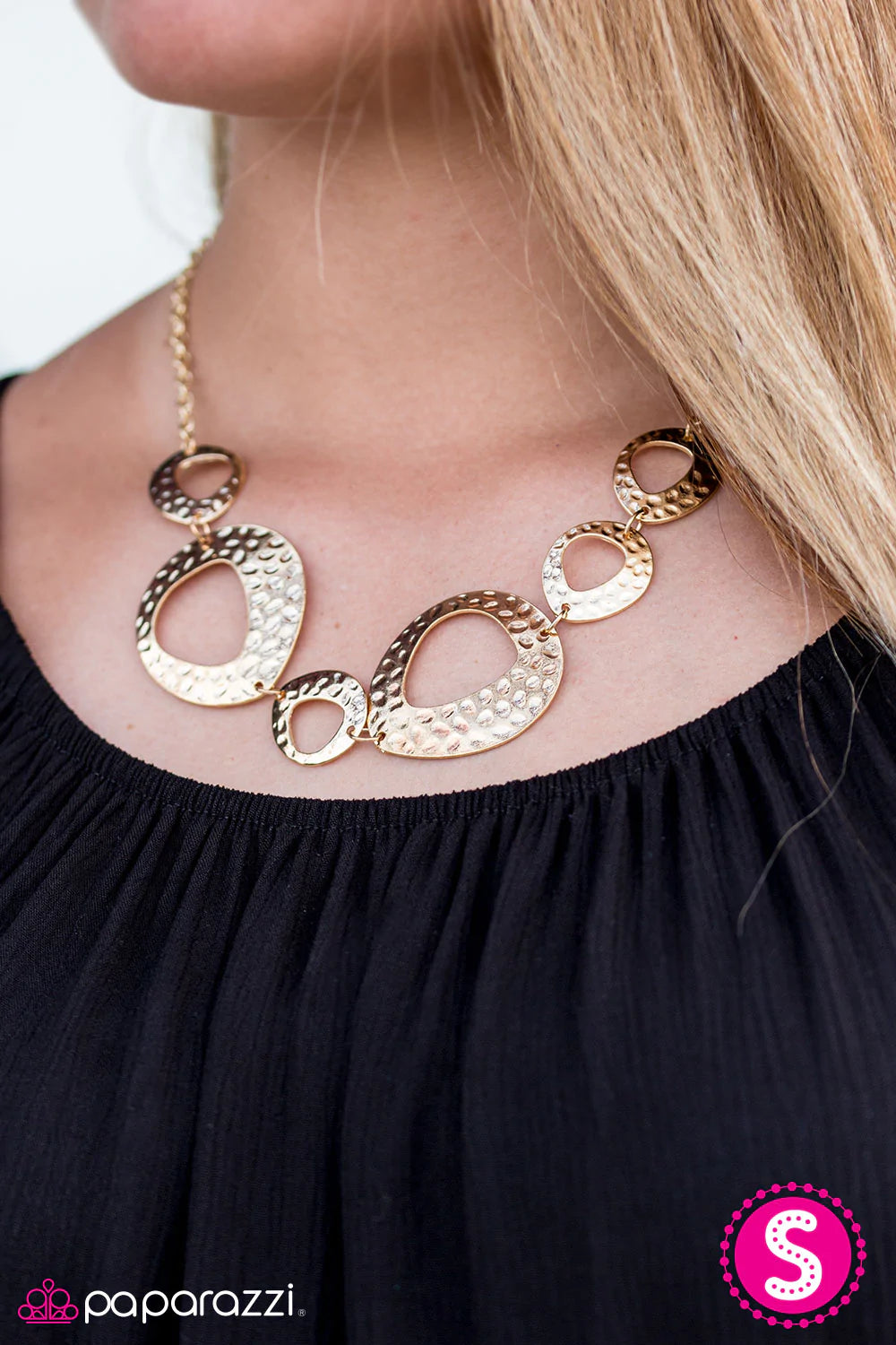 Paparazzi Necklace ~ The Alpha - Gold