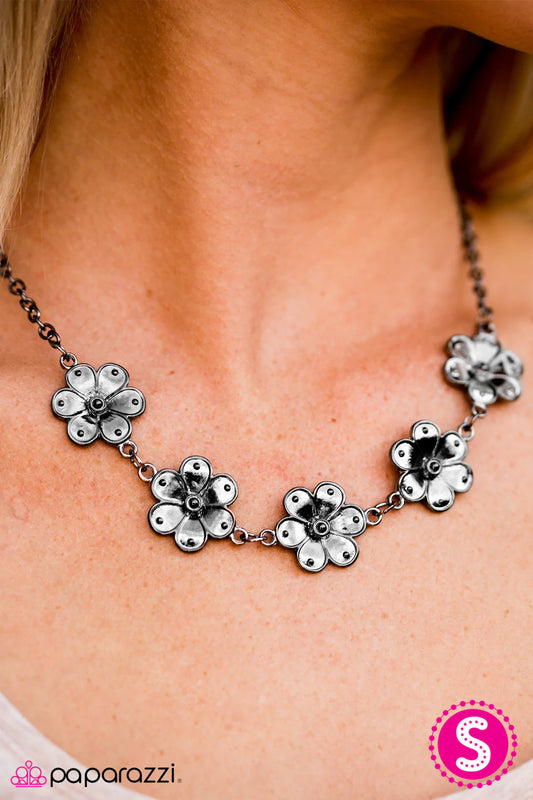 Paparazzi Necklace ~ The Earth Laughs In Flowers - Black