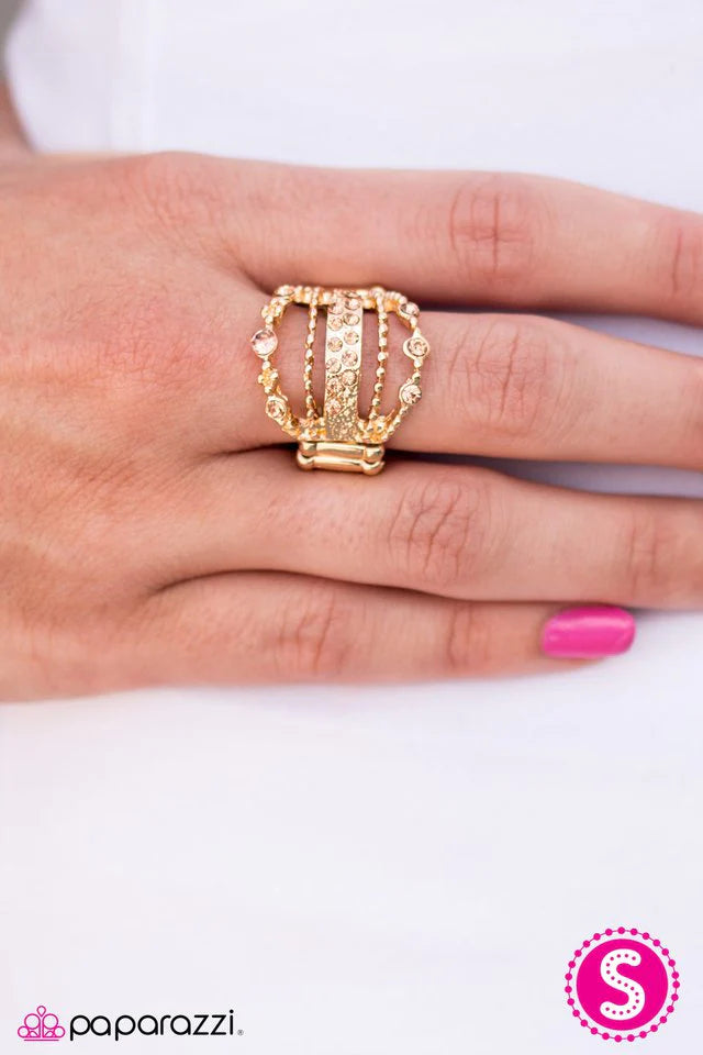 Anillo Paparazzi ~ GLEAM Chaser - Oro