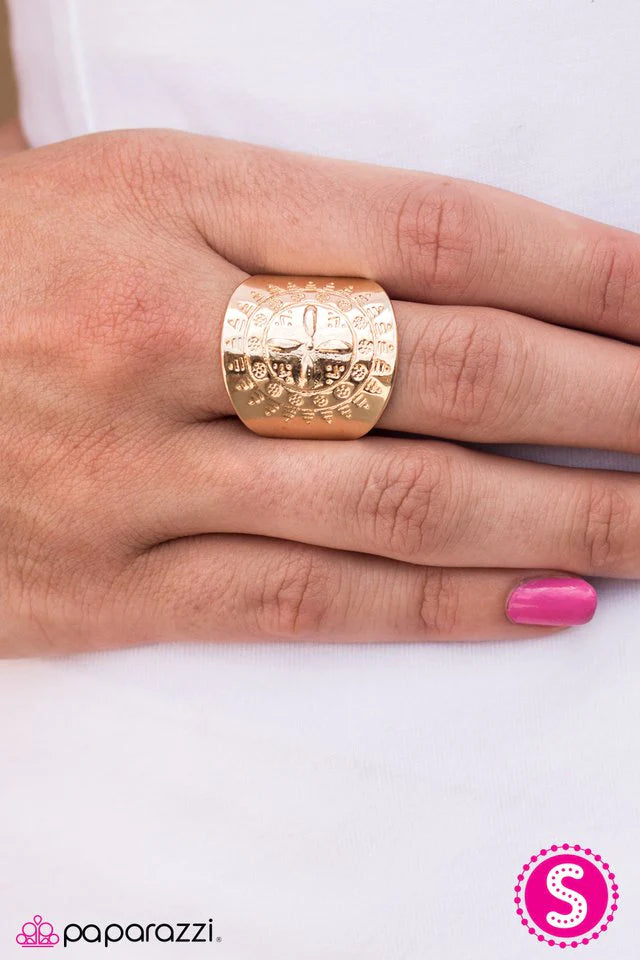 Paparazzi Ring ~ Summer Hideaway - Gold