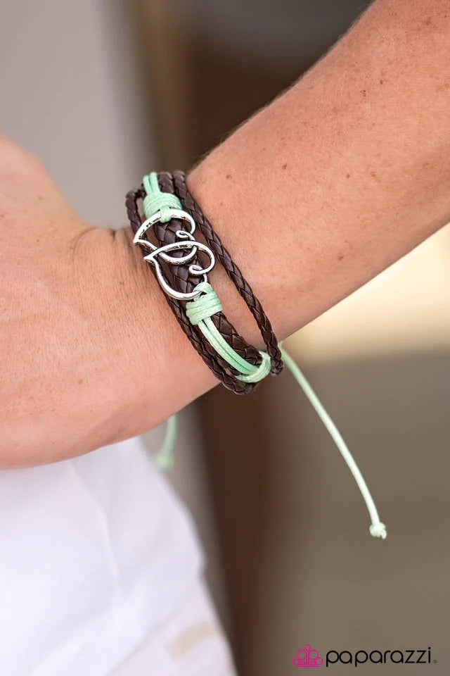 Pulsera Paparazzi ~ Tu corazón conoce el camino - Verde