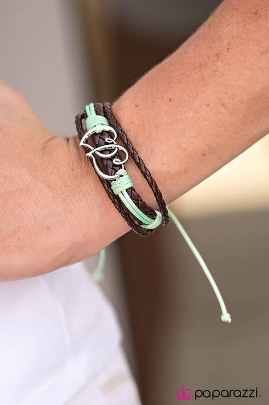 Pulsera Paparazzi ~ Tu corazón conoce el camino - Verde