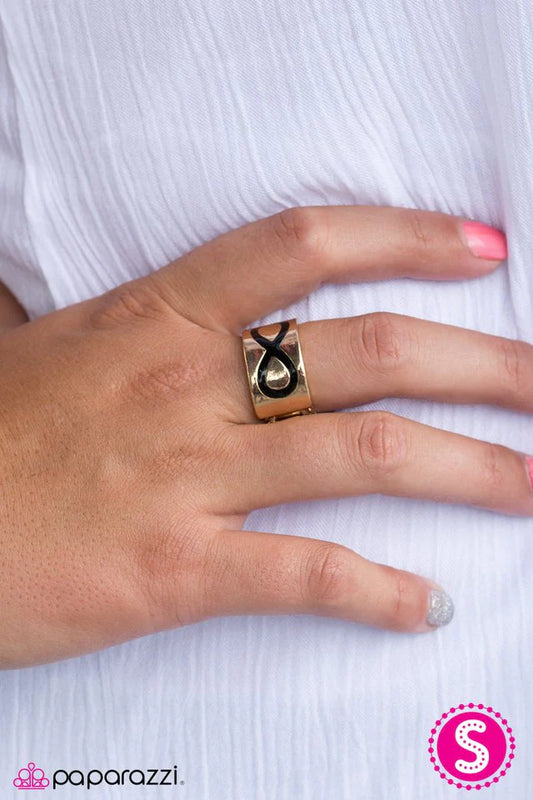 Paparazzi Ring ~ Timeless Sophistication - Gold
