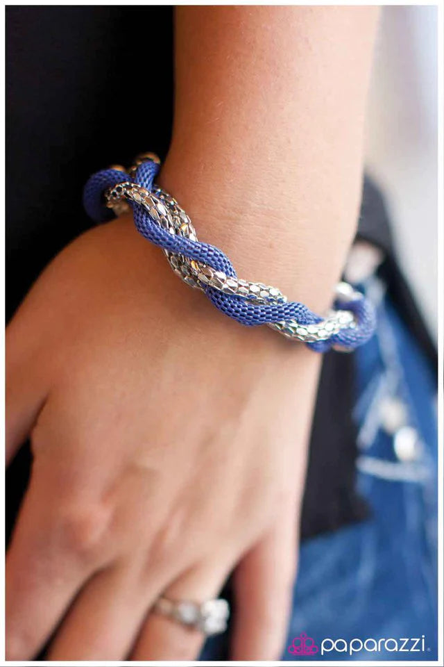 Pulsera Paparazzi ~ Catwalk Crawl - Azul