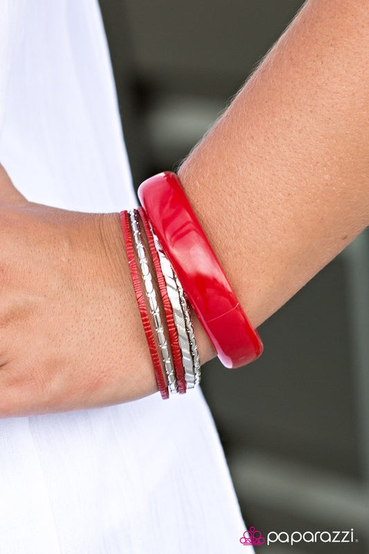 Pulsera Paparazzi ~ HAUTE-Headed - Rojo