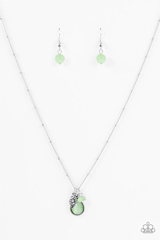 Paparazzi Necklace ~ Stellar Splendor - Green