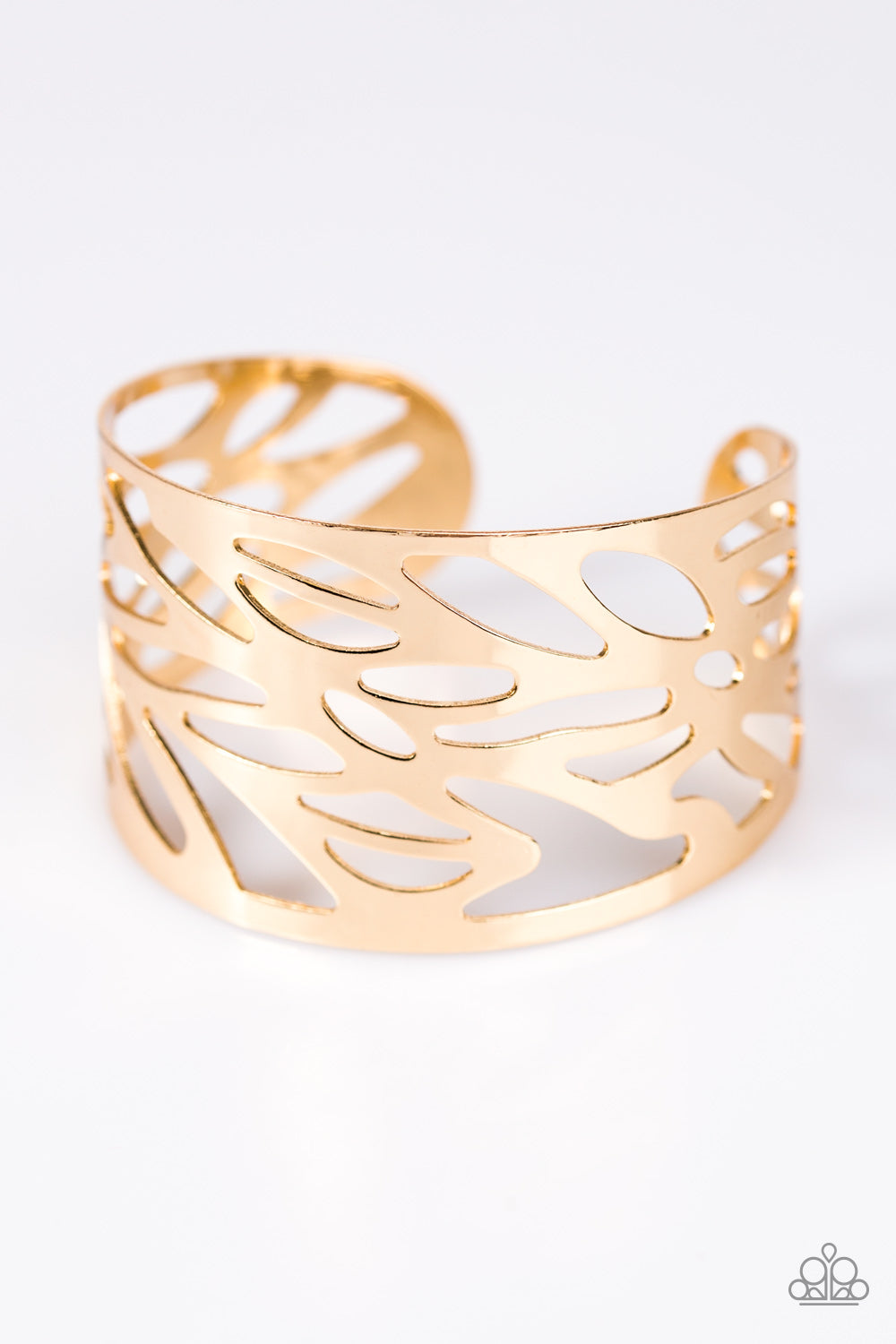 Paparazzi Bracelet ~ Metallic Megalith - Gold