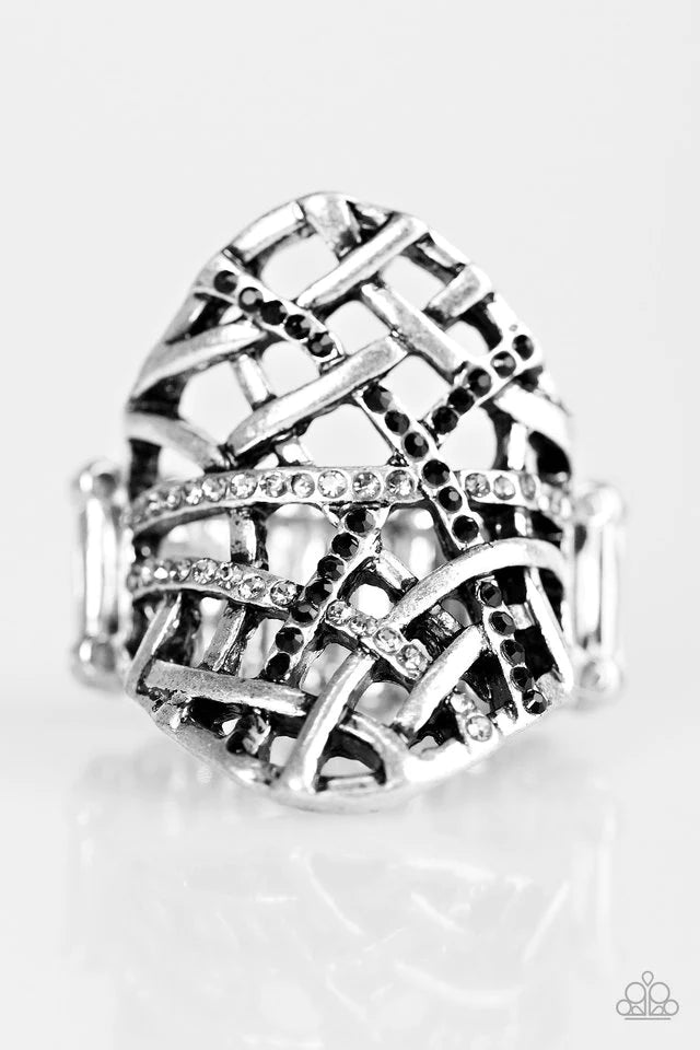 Paparazzi Ring ~ Controlled Chaos - Black