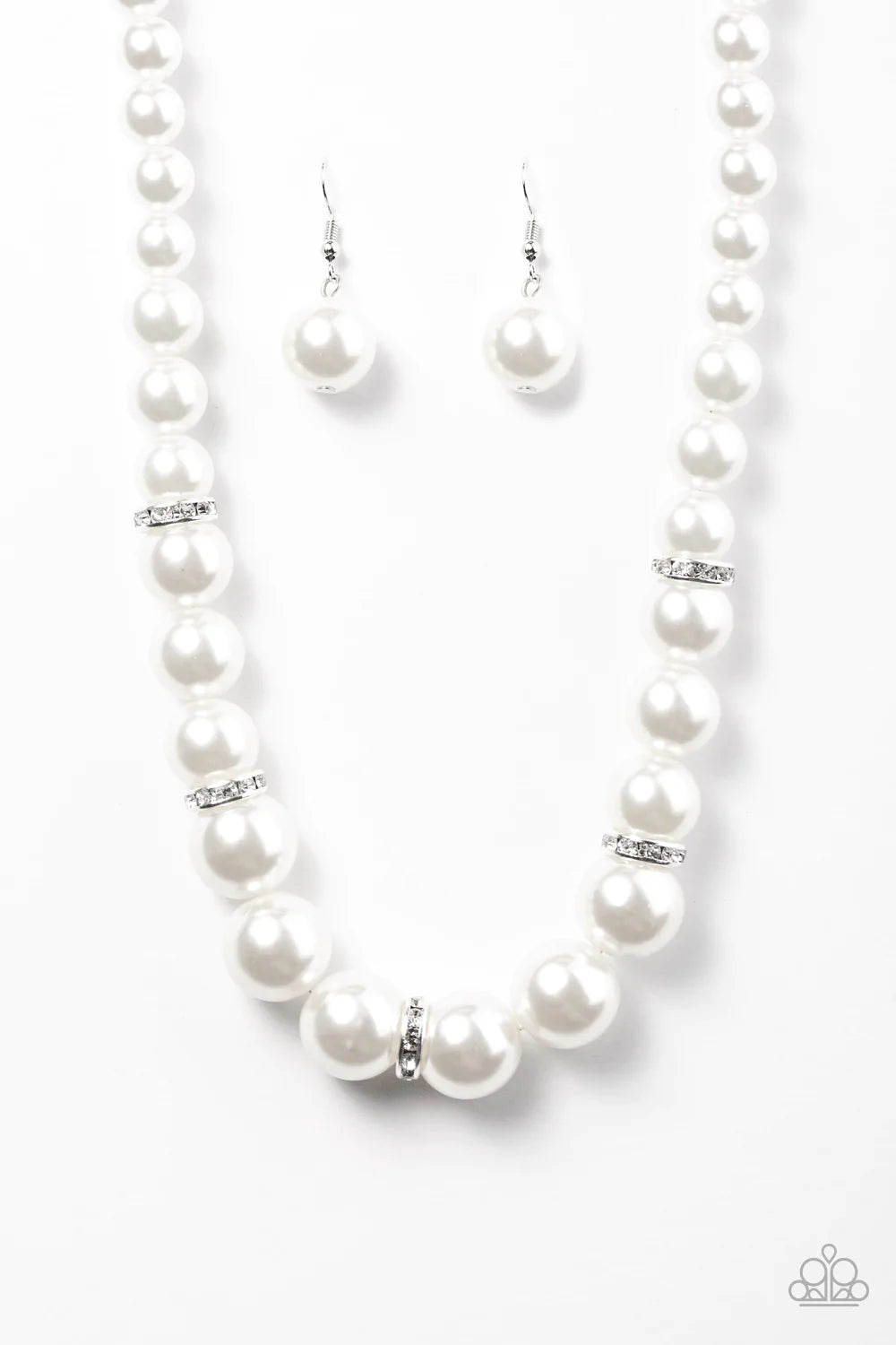 Collar Paparazzi ~ Me conquistaste con perlas - Blanco