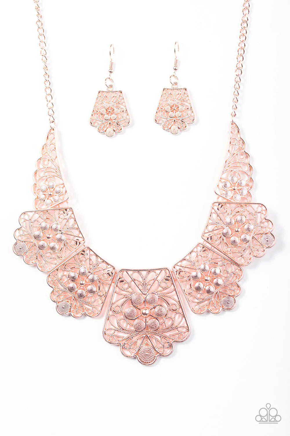 Collar Paparazzi ~ Naturaleza nativa - Oro rosa