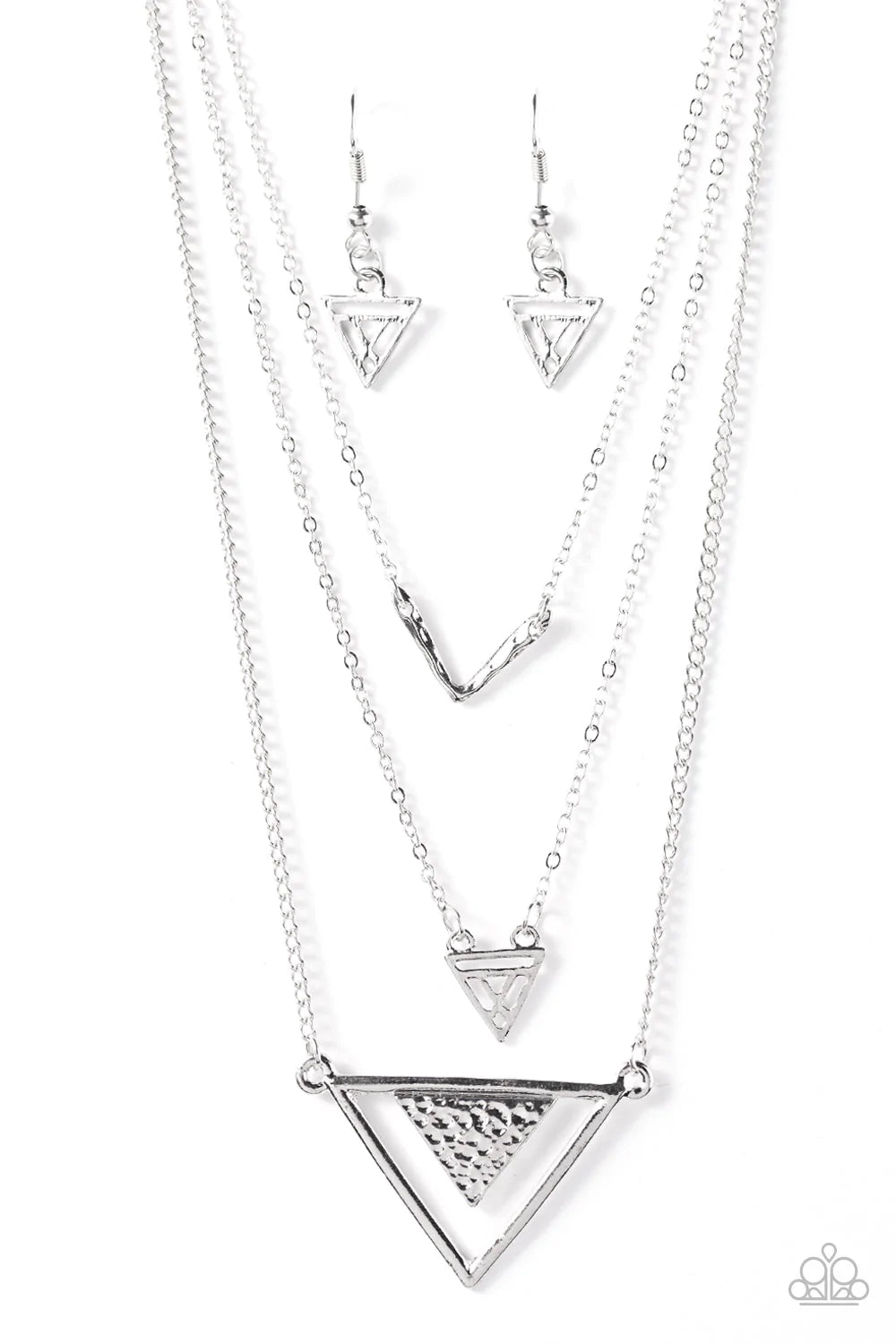 Paparazzi Necklace ~ Point Of Perfection - Silver