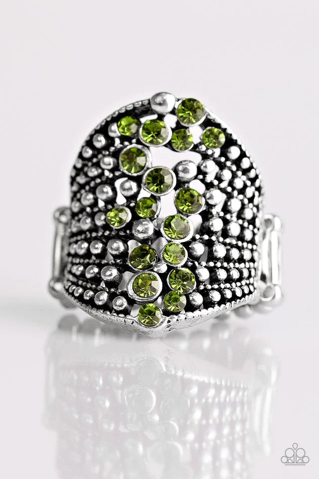 Anillo Paparazzi ~ Spotlight Sparkle - Verde