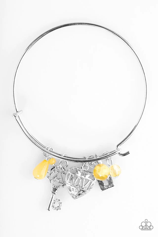 Pulsera Paparazzi ~ Locked On - Amarillo