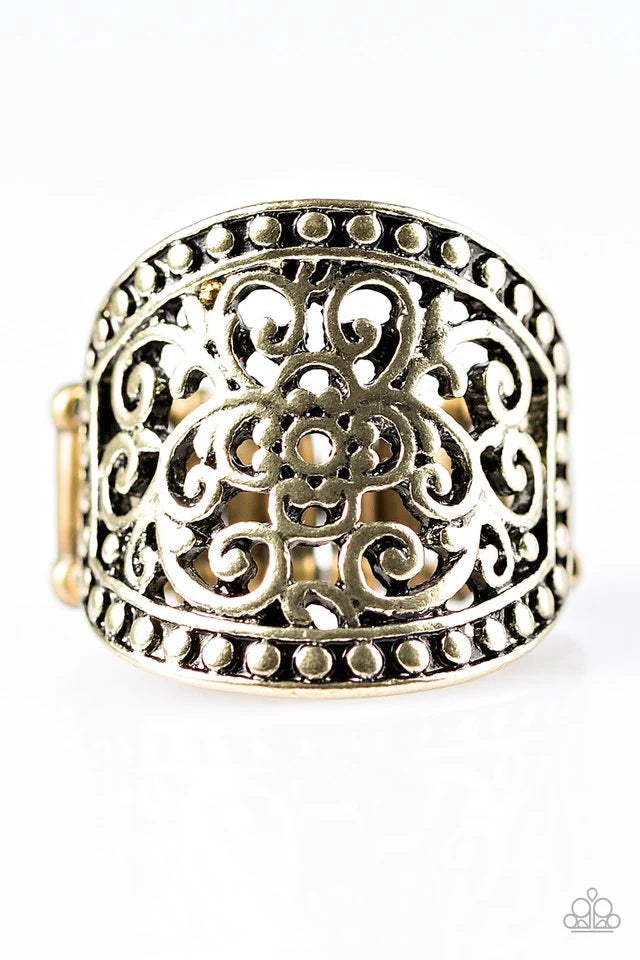 Paparazzi Ring ~ Floral Finale - Brass