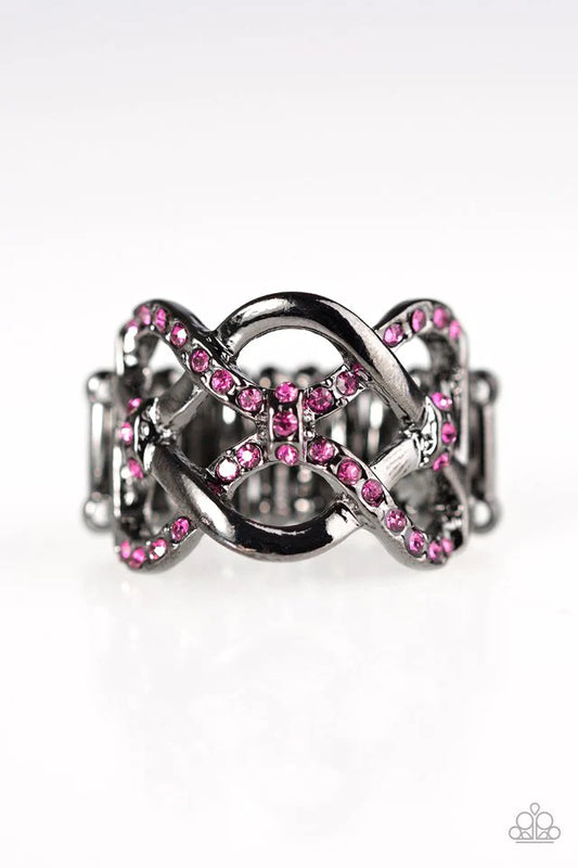 Paparazzi Ring ~ Lay On The Shimmer - Pink