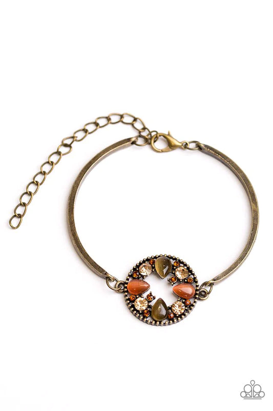 Paparazzi Bracelet ~ Prized Possession - Brass