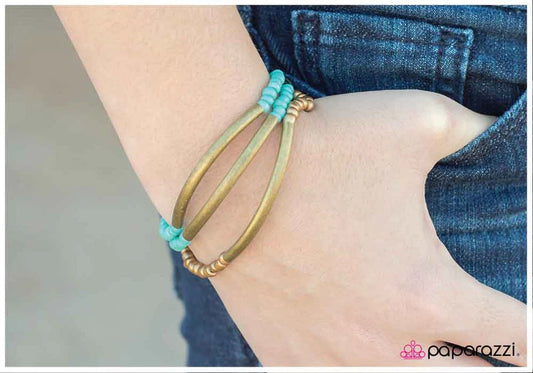 Paparazzi Bracelet ~ Valley of Fire - Blue