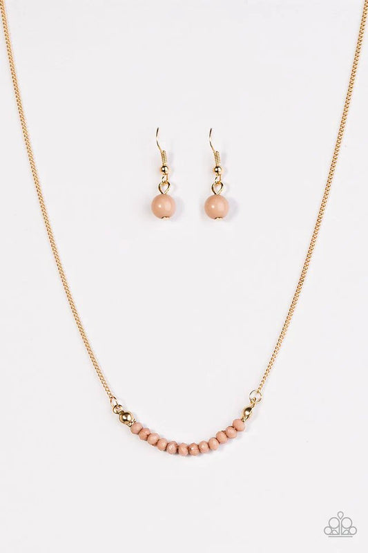 Collar Paparazzi ~ Caminos rurales - Oro