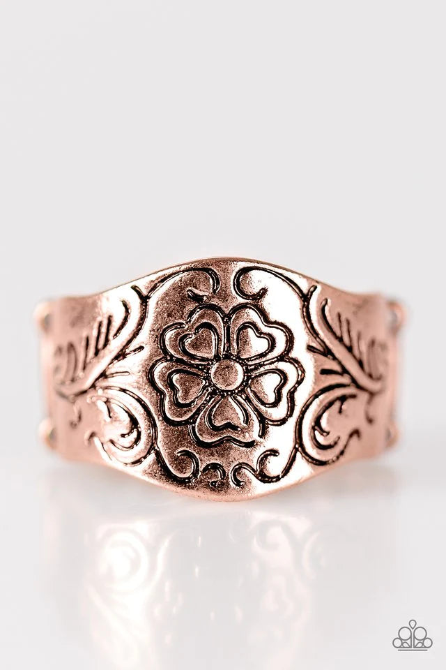 Paparazzi Ring ~ Feeling Flowery - Copper