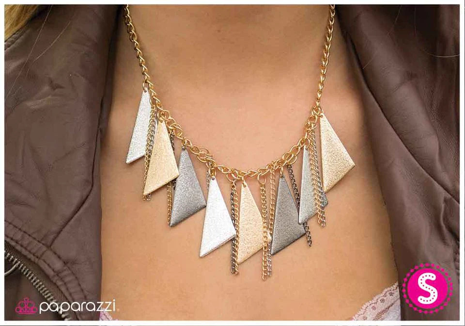 Collar Paparazzi ~ Sinfonía de destellos - Oro