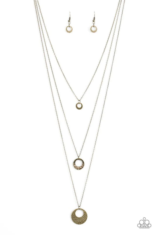 Paparazzi Necklace ~ Grandiose Glamour - Brass