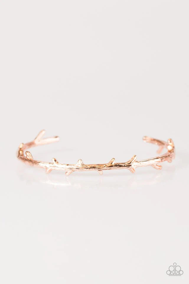 Pulsera Paparazzi ~ Tan fácil como uno, dos, TREE - Oro rosa