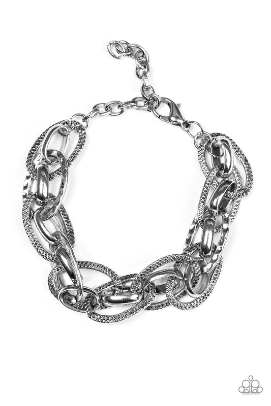 Pulsera Paparazzi ~ Industrial Underground - Plata