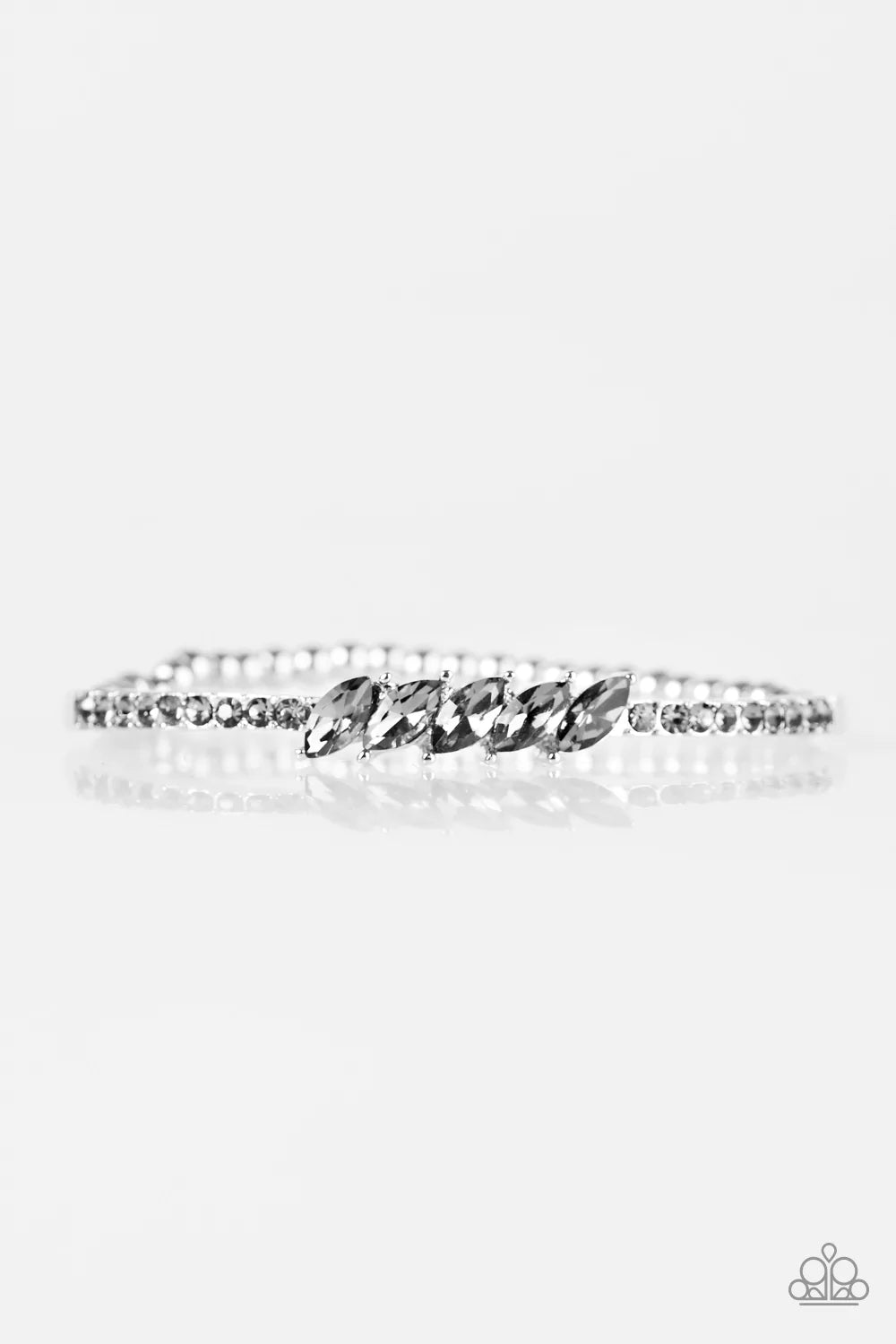 Pulsera Paparazzi ~ Lap Of Luxury - Plata