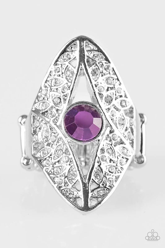 Paparazzi Ring ~ Glittering Gardens - Purple