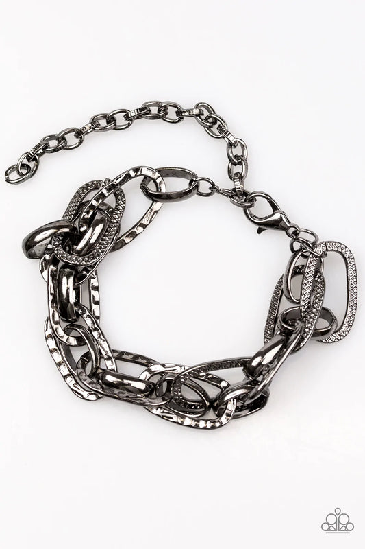 Pulsera Paparazzi ~ Industrial Underground - Negro