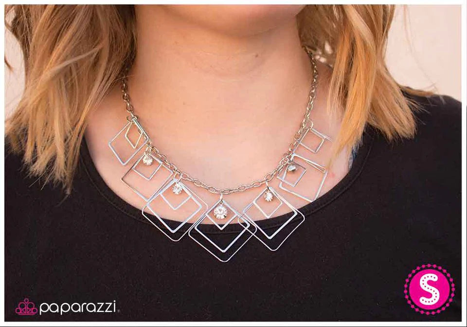 Paparazzi Necklace ~ Tipping Point - Silver
