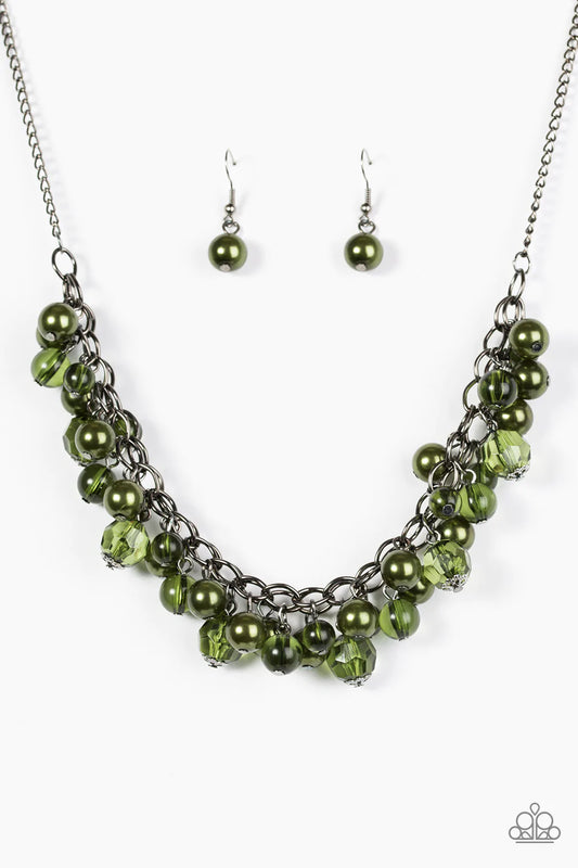 Collar Paparazzi ~ Time To RUNWAY - Verde