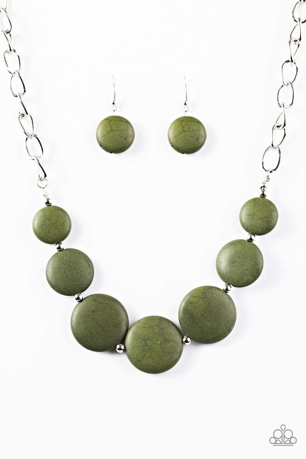 Collar Paparazzi ~ Bedrock Betty - Verde