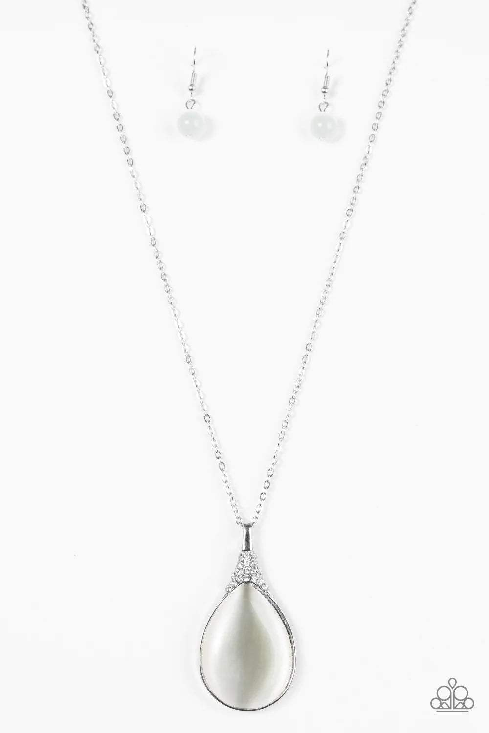 Paparazzi Necklace ~ Timelessly Tranquil - White