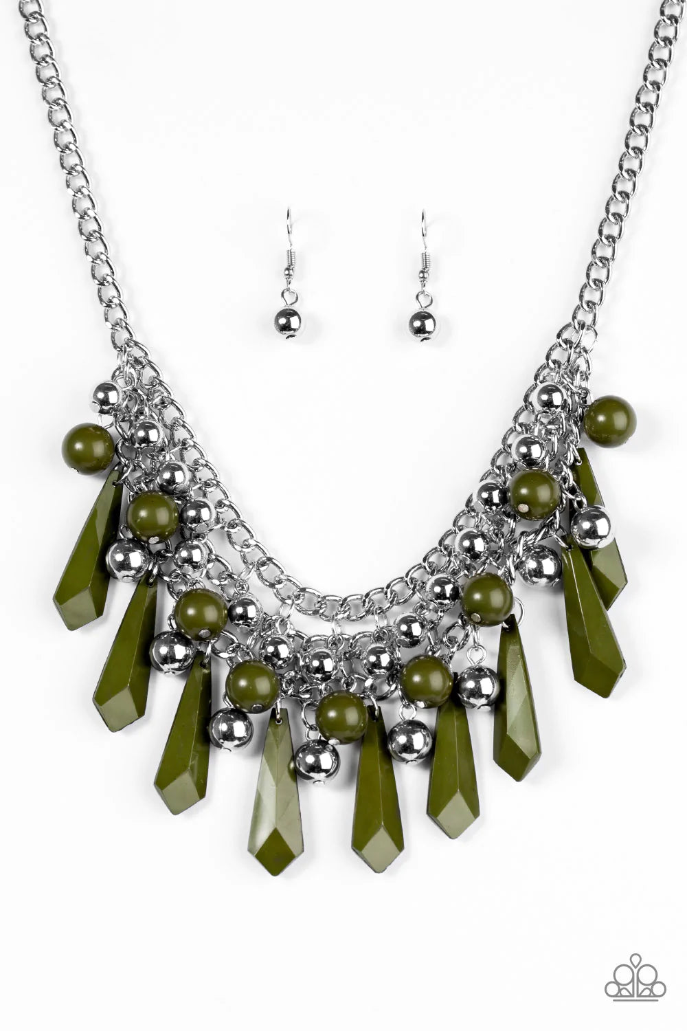 Paparazzi Necklace ~ Diva Dynamics - Green