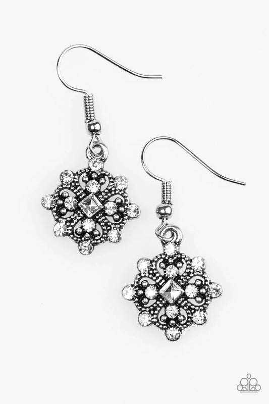 Paparazzi Earring ~ Just Queenin - White