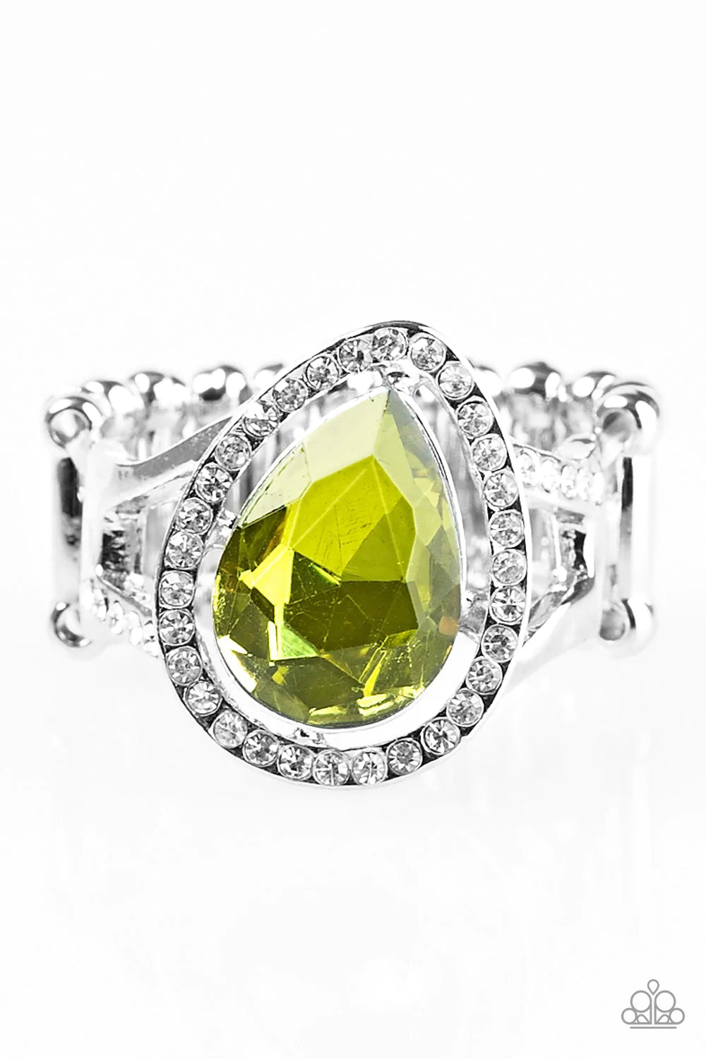 Anillo Paparazzi ~ Grammy Grandeur - Verde