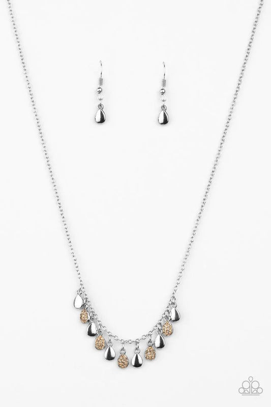 Collar Paparazzi ~ Se avecina una tormenta - Marrón