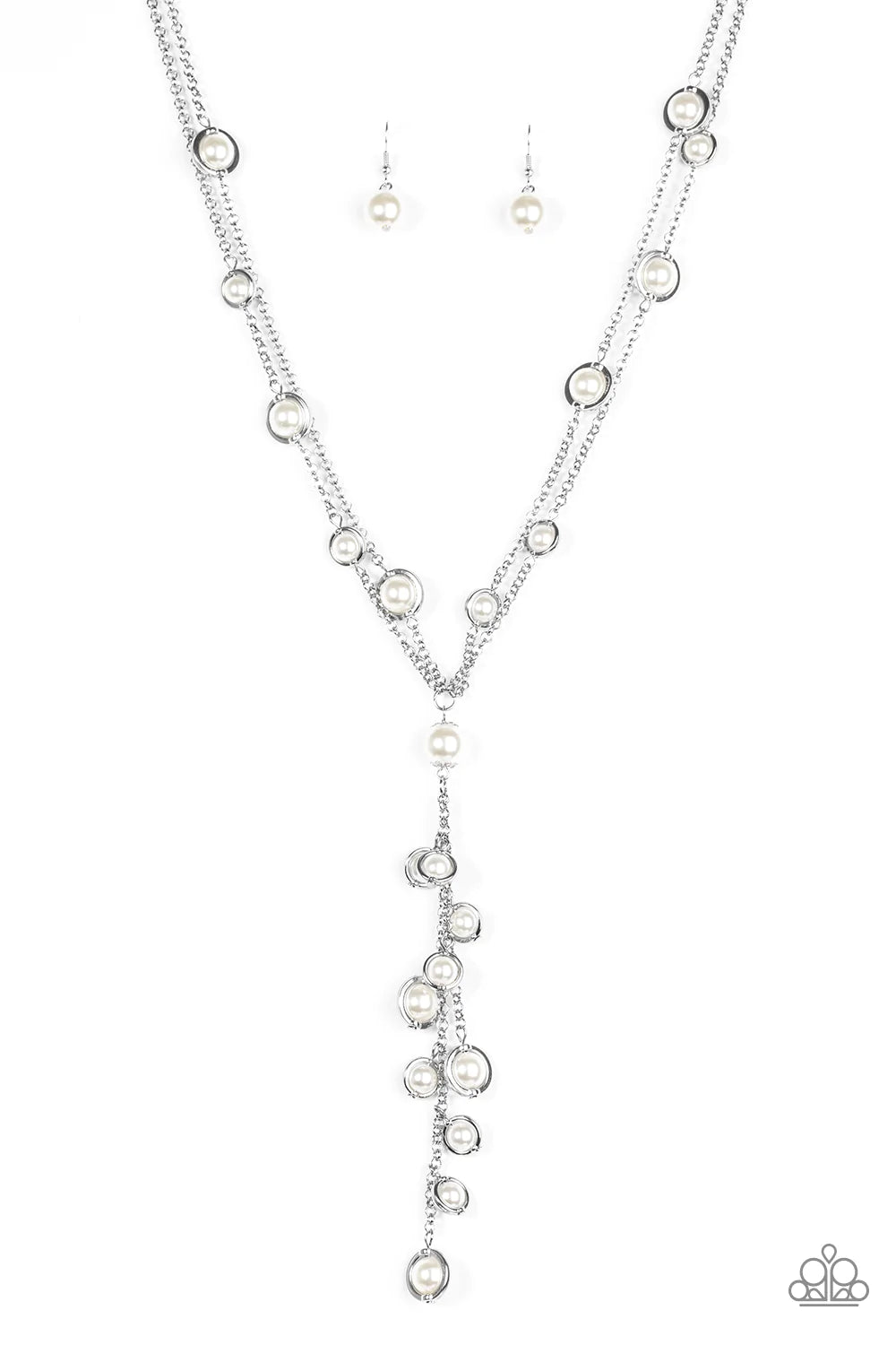 Paparazzi Necklace ~ The FAME Changer - White