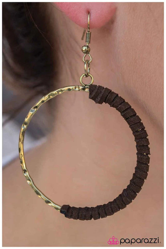 Paparazzi Earring ~ Keep it Under Wraps - Brass