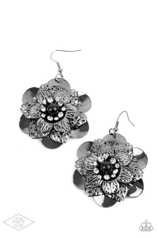 Midnight Garden - Paparazzi Earring Image