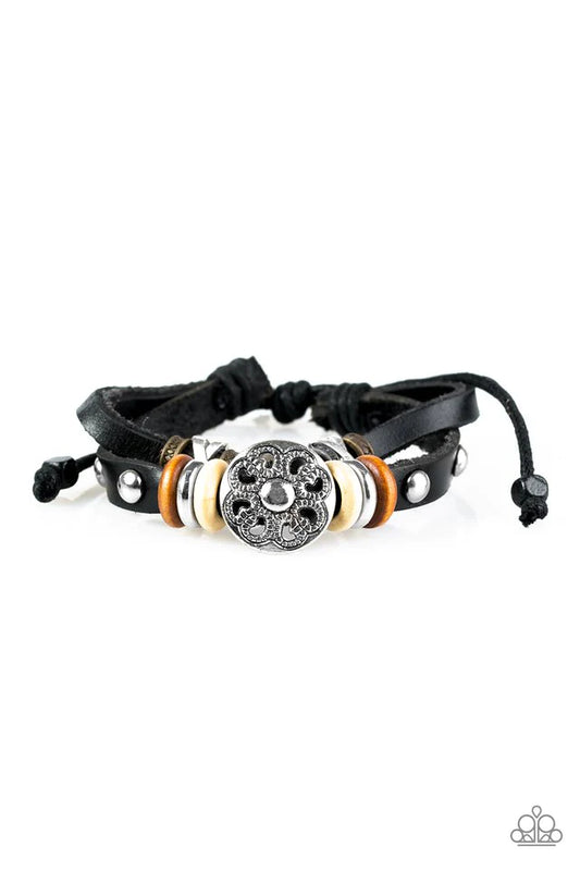 Pulsera Paparazzi ~ Happy Hiker - Negra