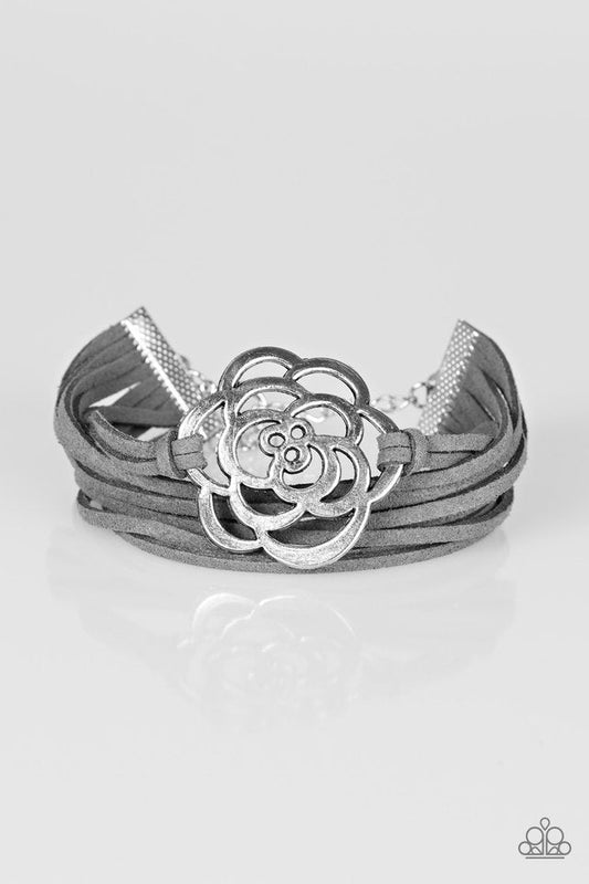 Pulsera Paparazzi ~ Va Va BLOOM! - Plata