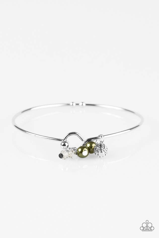 Paparazzi Bracelet ~ Classy Chic - Green