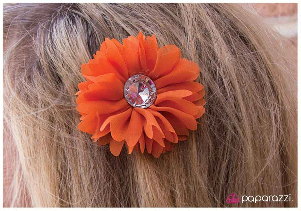 Accesorios para el cabello Paparazzi ~ Recién exprimidos - Naranja