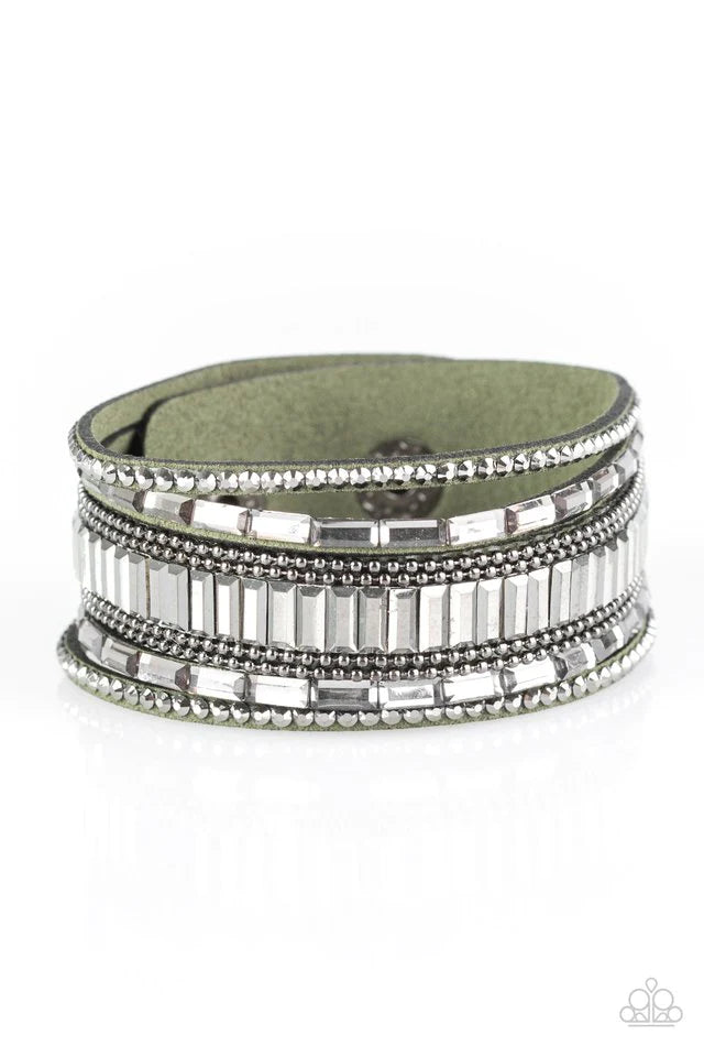 Pulsera Paparazzi ~ Brillo espectacular - Verde